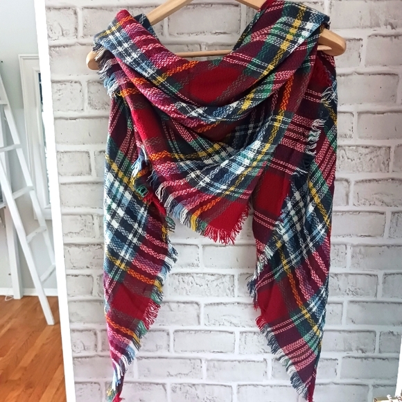 Wander Agio • Women's Woolen Yarn Plaid Stripe Triangle Shawl Scarf, NWOT - Picture 4 of 10